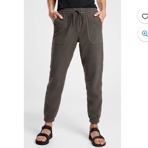 Athelta Farallon Jogger Plus Size NWT